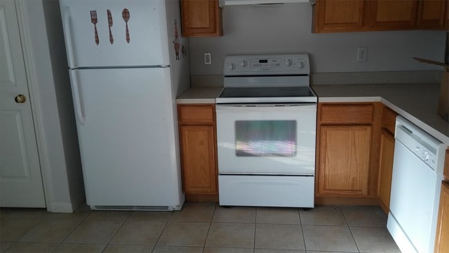Building Photo - 2617 Chelsea Manor Blvd