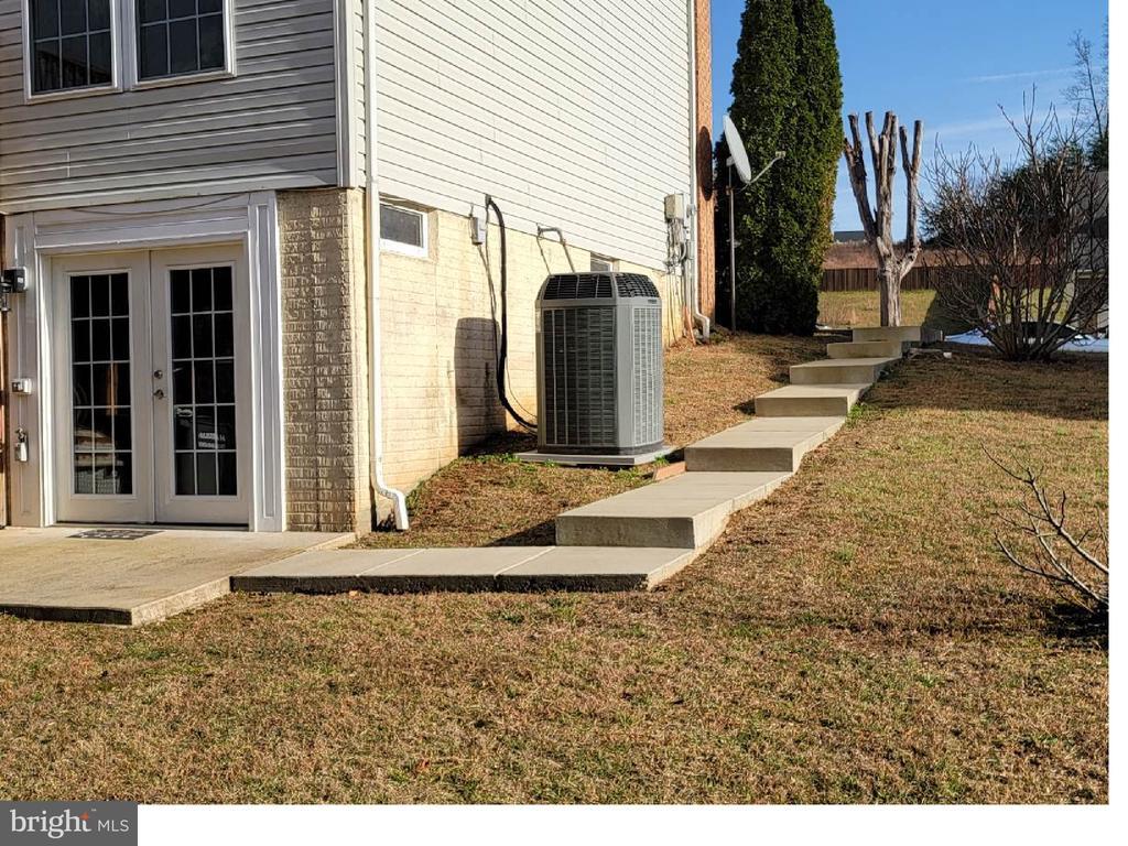 Foto principal - 17680 Avenel Ln