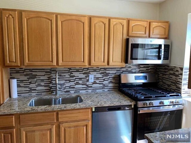 Building Photo - 1478 Terrace