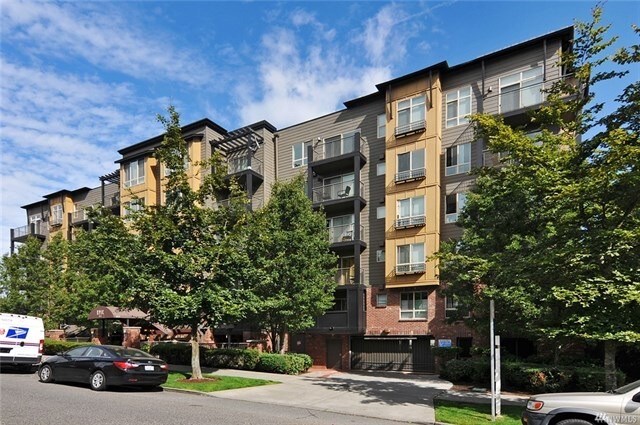 Primary Photo - 412 11th Ave