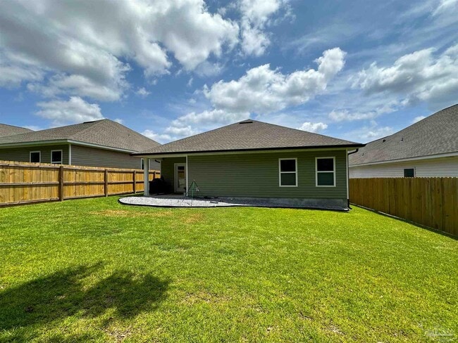 Building Photo - 236 Camellia Dr
