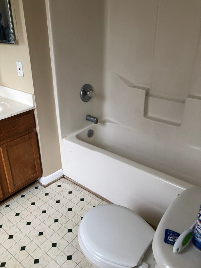Master bath - 10705 Esprit Pl