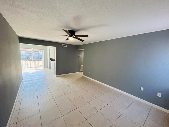 Foto del edificio - 2785 L B McLeod Rd