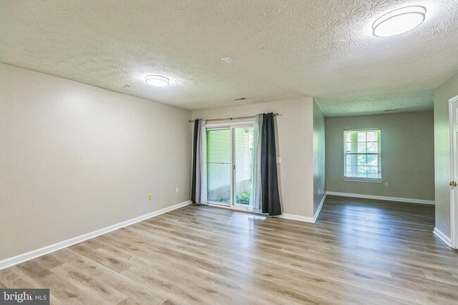 Building Photo - 4226 Lavender Ln