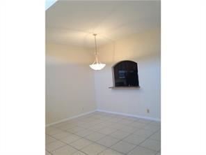 Building Photo - 3060 La Mirage Dr