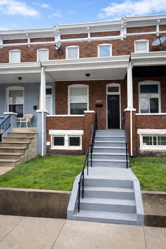 3BR Baltimore Rowhome with Central Air & In-Unit Laundry - 3BR Baltimore Rowhome with Central Air & In-Unit Laundry