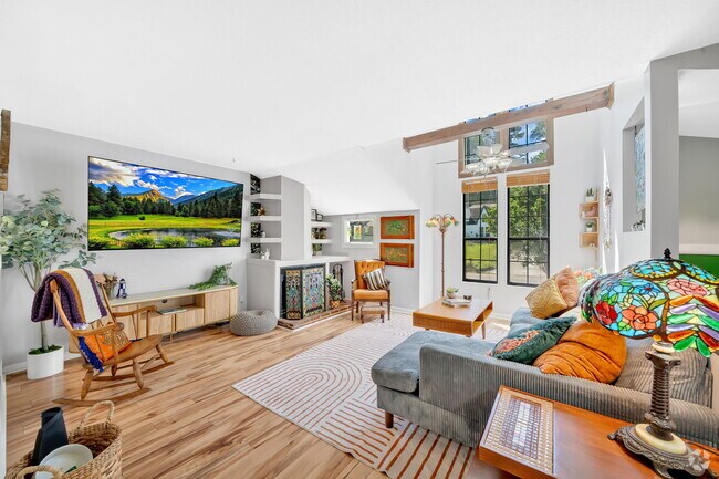 Building Photo - 7645 Chatham Cir