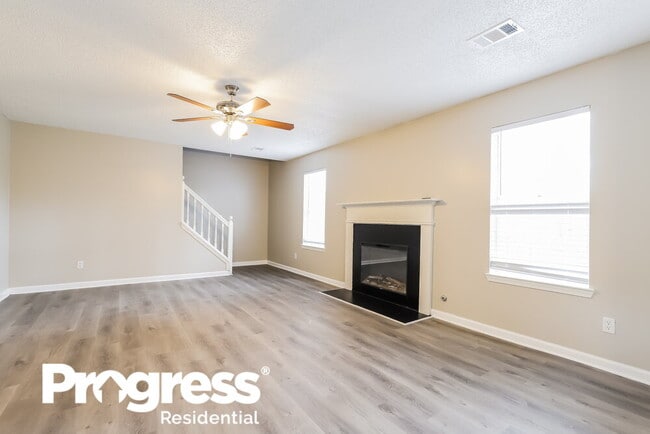 Building Photo - 6220 Weldon Dr