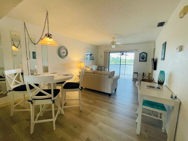 Building Photo - **TALA LAKES-55YR COMMUNITY**