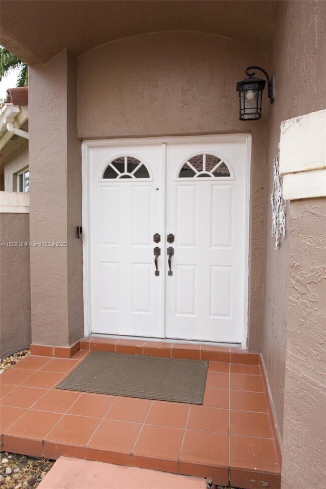 Foto del edificio - 921 NW 132nd Ave W