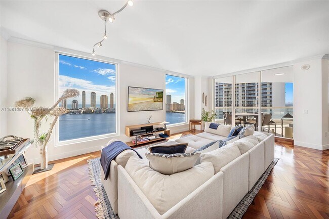 Building Photo - 6000 Island Blvd