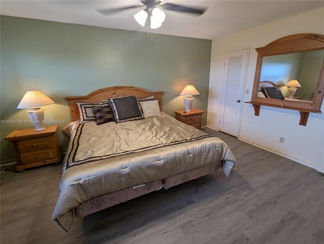 Foto del edificio - 4047 NW 16th St