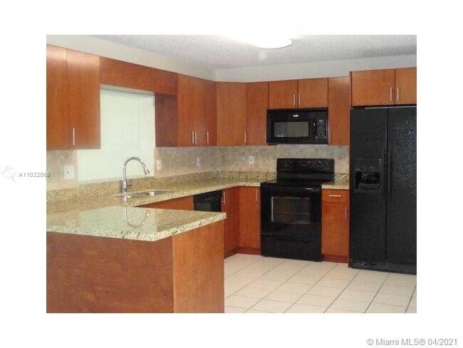 Foto del edificio - 3841 NW 122nd Ter
