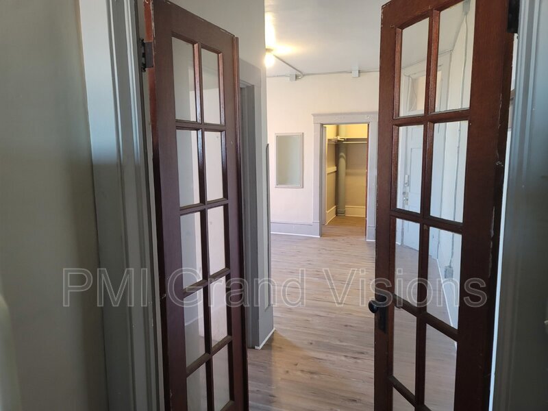 Foto principal - 601 Monroe Ave
