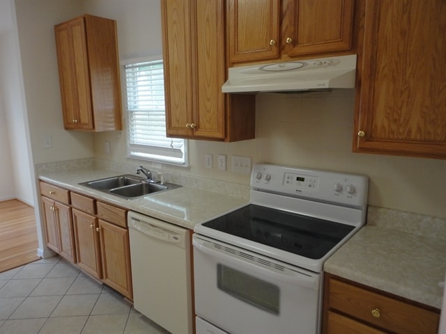 Building Photo - 1312 Ujamaa Dr