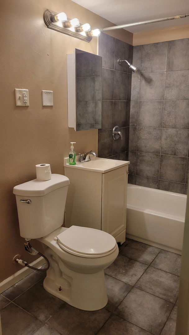 Building Photo - 169 E 23rd St