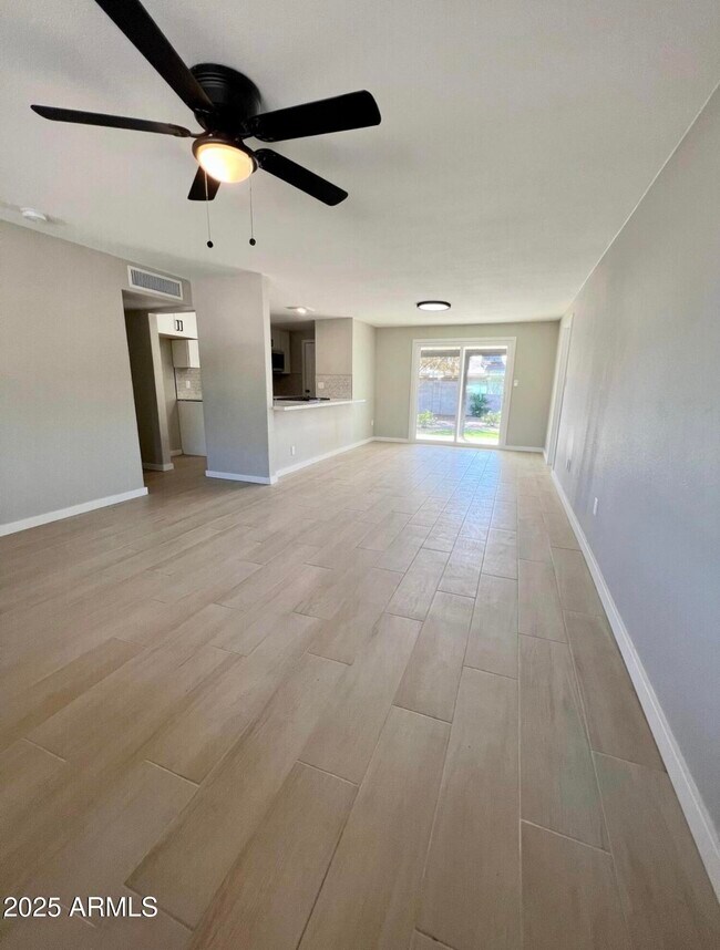 Building Photo - 3839 E Friess Dr