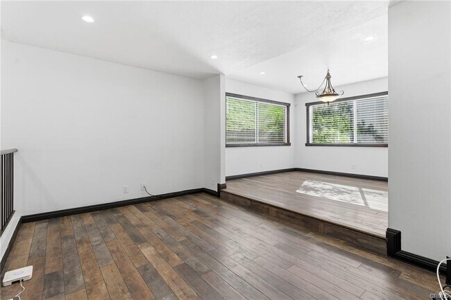 Foto del edificio - 26128 Alizia Canyon Dr