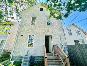 Building Photo - 2431 11th Ave S