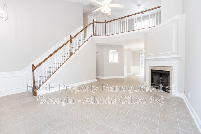 Foto del edificio - 319 Weatherstone Pl