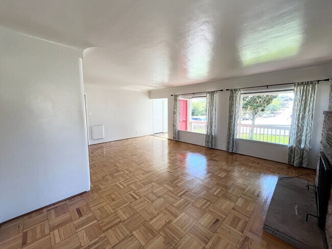 Building Photo - Epic Location by Cal Poly - 5 bedroom, 2 bathroom house