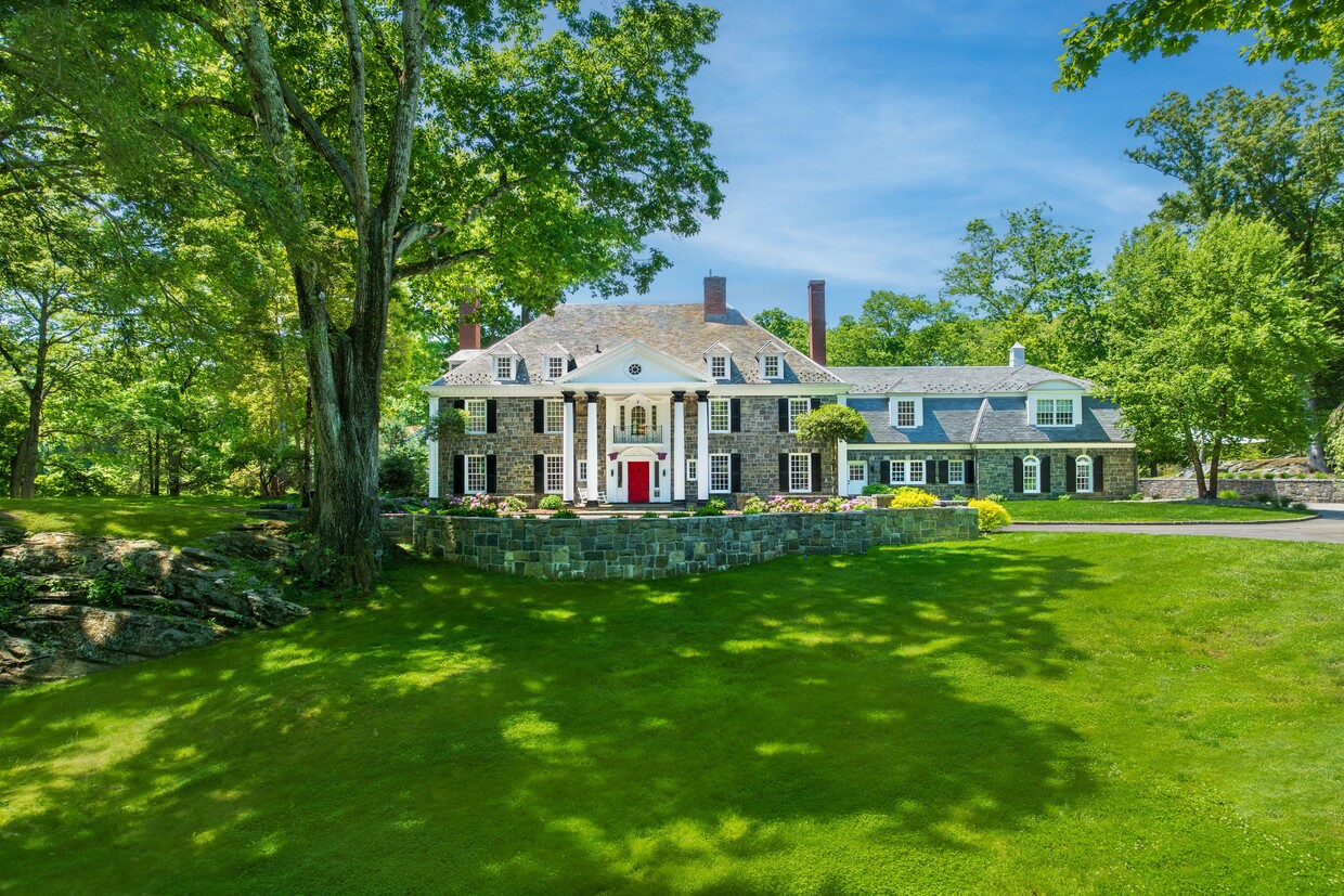 Primary Photo - 11 Vineyard Ln