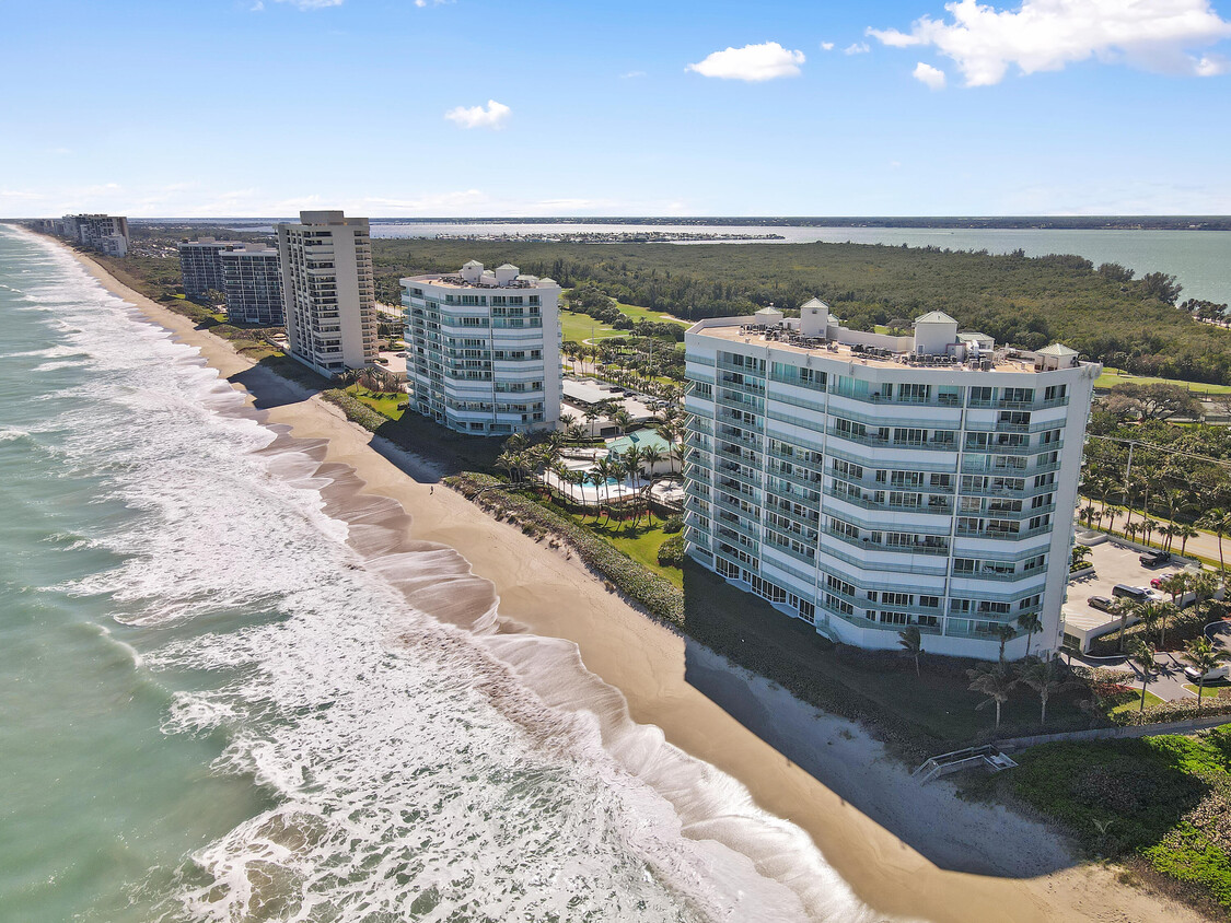 Foto principal - 8600 S Ocean Dr
