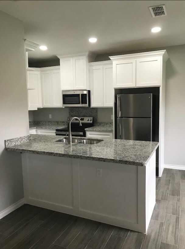 Building Photo - 127 Mimosa St