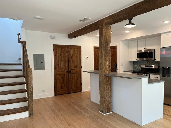 Building Photo - 1119 Wesley Ave