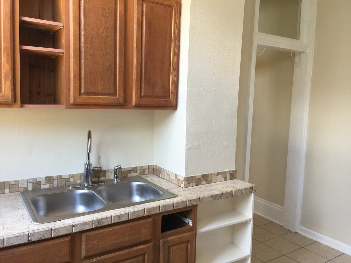 Foto principal - 1729 Burdette St