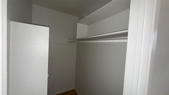 Foto del edificio - 1906 Binz St