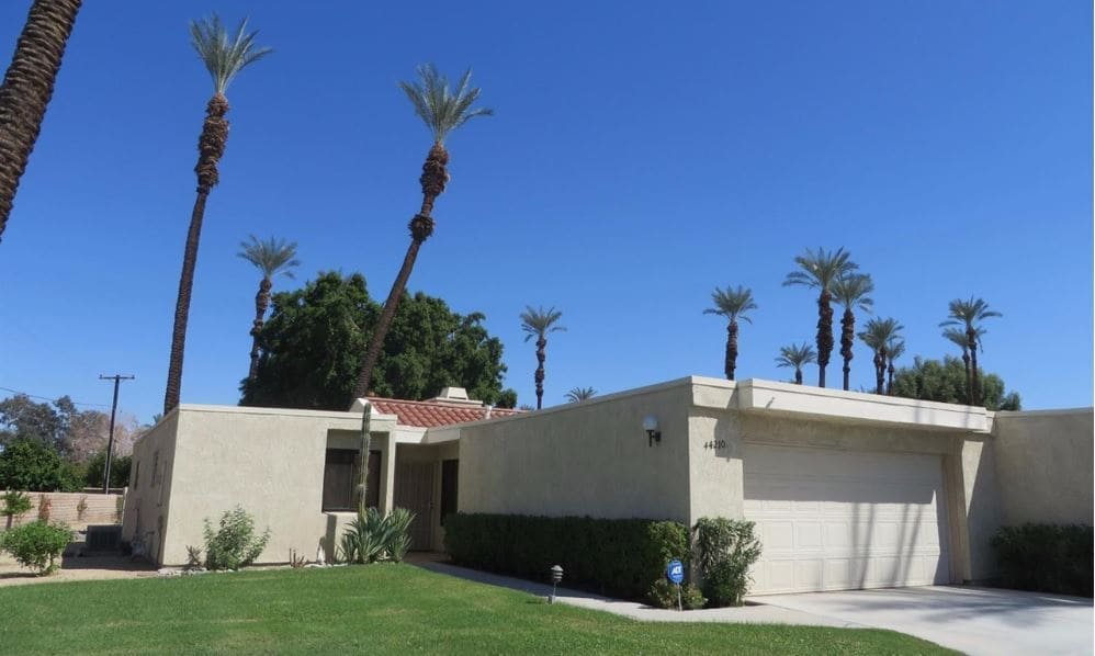 Primary Photo - 44210 Anacapa Way