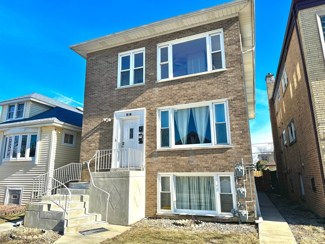 Foto principal - 2327 N 75th Ave