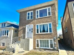 Building Photo - 2327 N 75th Ave