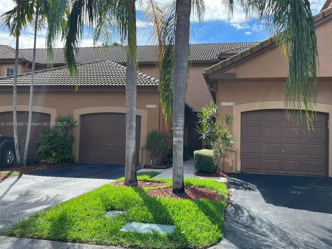 Building Photo - 1537 Barcelona Way