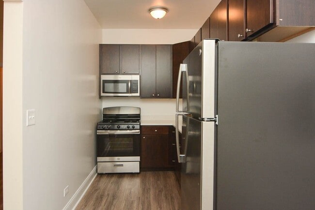 Building Photo - 2936 W Palmer St