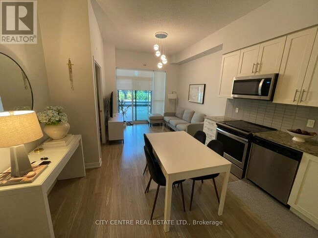 Building Photo - 4085-4085 Parkside Village Dr