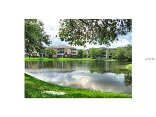 Building Photo - Ground level nice condo