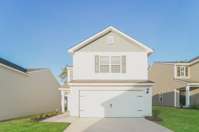 Building Photo - 2106 Southlea Dr