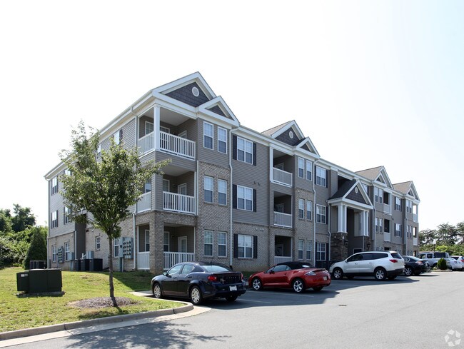 Foto del edificio - The Glenns at Elon