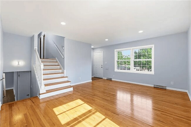 Foto del edificio - 10729 McGee St
