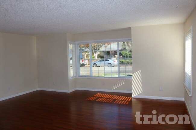 Foto del edificio - 2607 Orchid St