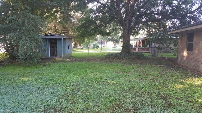 Building Photo - 3 br, 2 bath House - 402 Toronto Dr