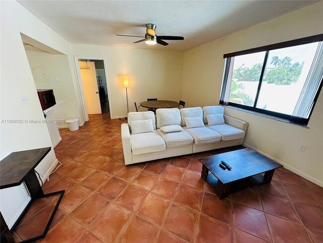 Photo - 619 Euclid Ave Apartment