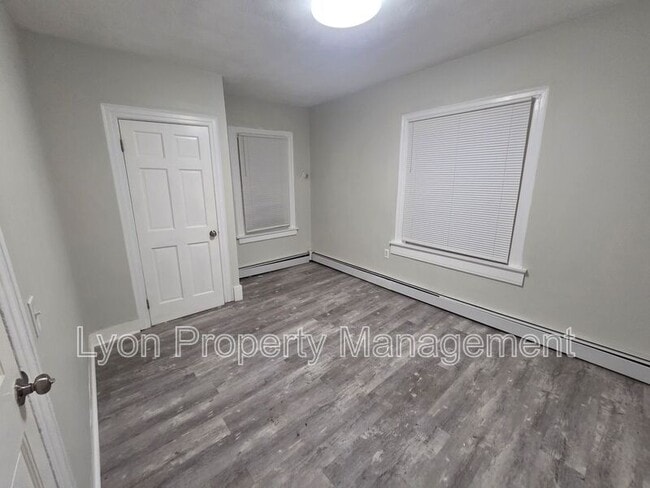 Foto del edificio - 250 Massachusetts Ave