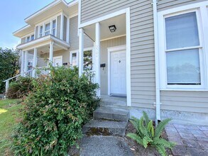 Building Photo - 3504-3504 N 30th St