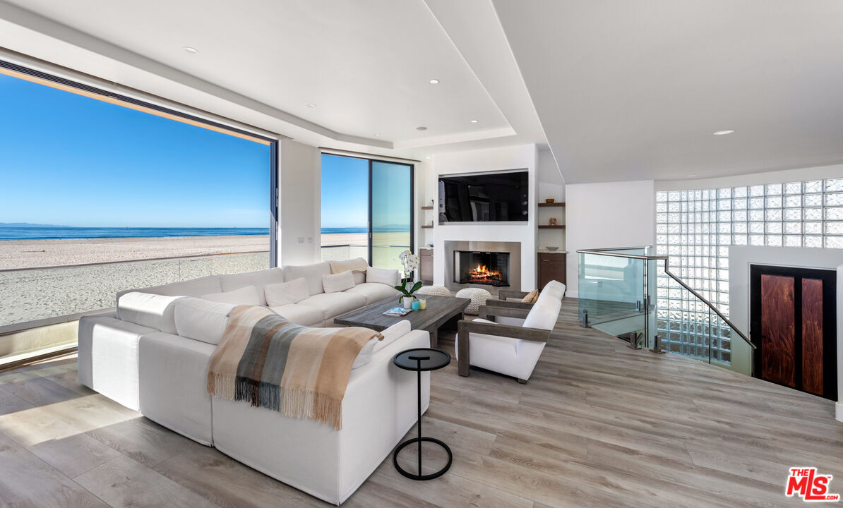 Foto principal - 3461 Ocean Dr