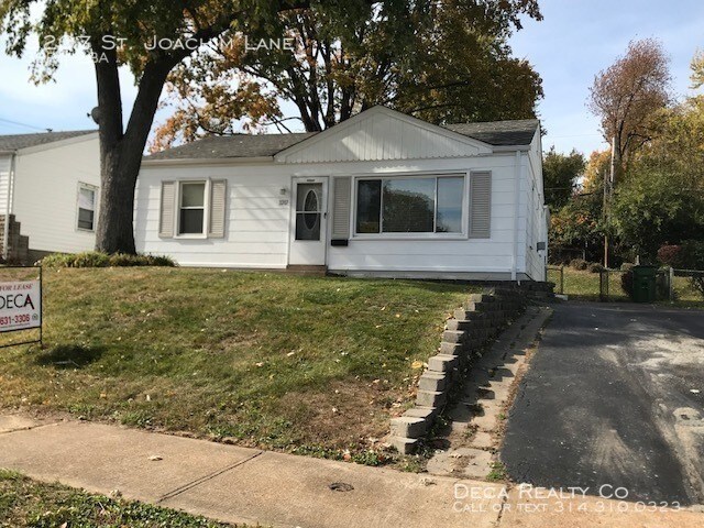 Primary Photo - 3 Bedroom House
