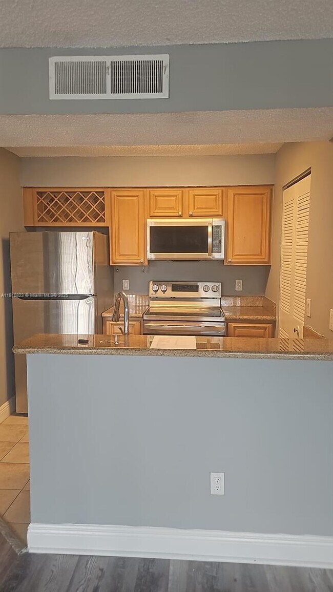 Foto del edificio - 1261 SW 46th Ave