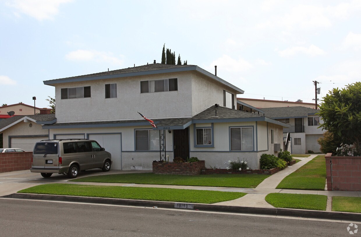 Foto principal - 18713 Arline Ave